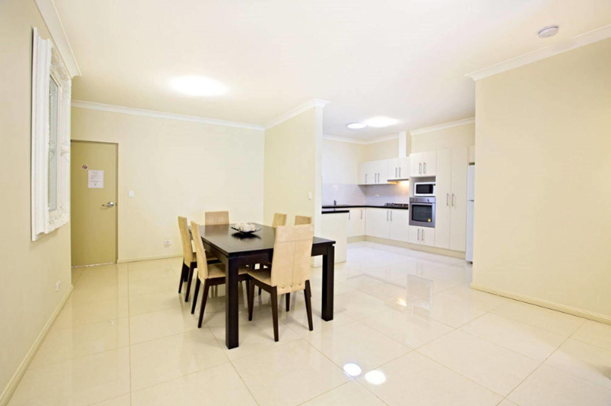 Astina Serviced Apartments - Central Penrith Ngoại thất bức ảnh