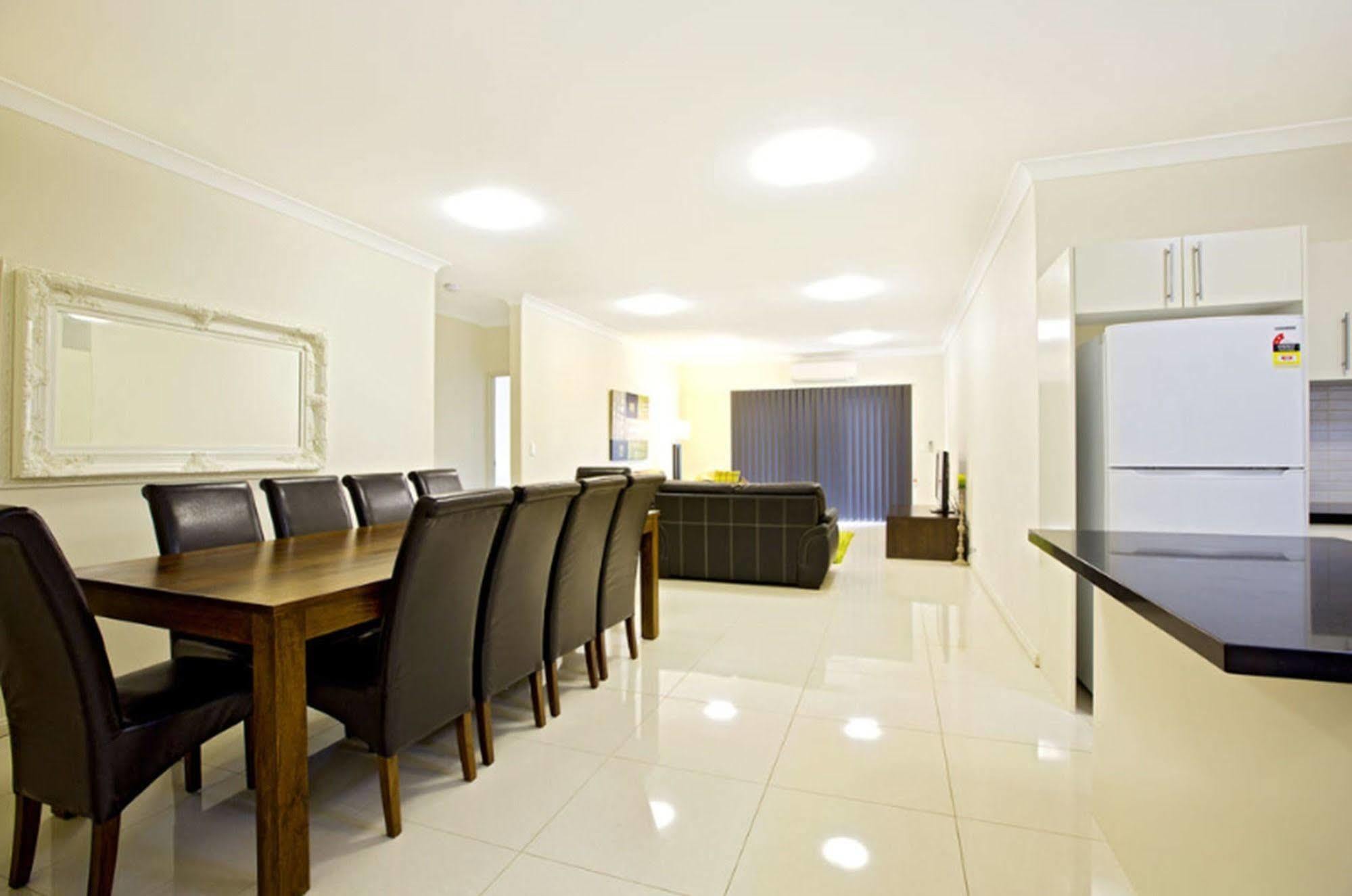 Astina Serviced Apartments - Central Penrith Ngoại thất bức ảnh